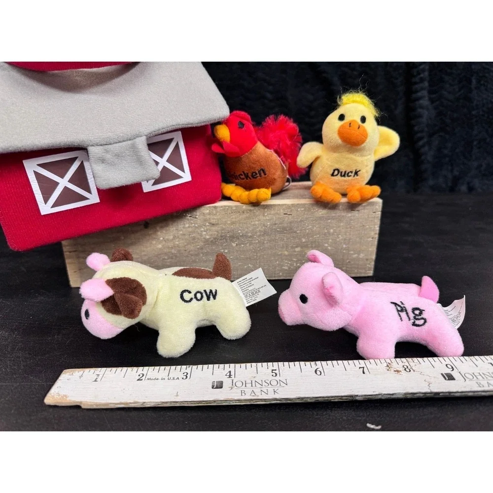 Barnyard Animals With Sounds Carrier Set by Animal House